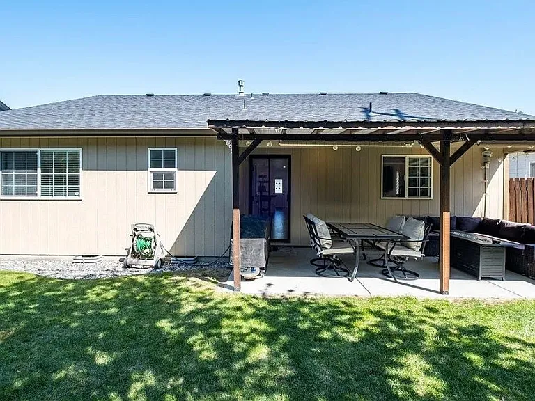 214 S Belfair Pl — Photo 40