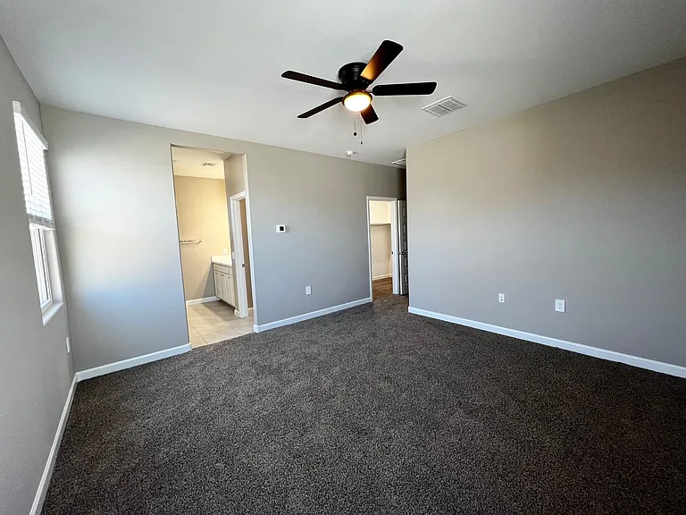 1377 W Highland Rd — Photo 16