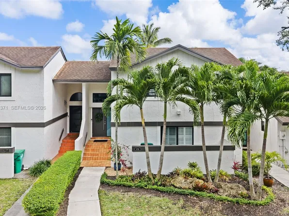 11758 SW 92nd Ter, Miami, FL 33186