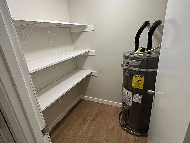 9240 Garrison Rd — Photo 18