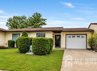 120 Ironwood Plz #B, Monroe Township, NJ 08831