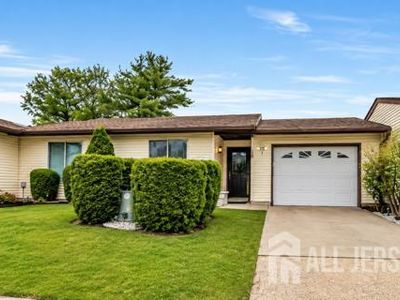 120 Ironwood Plz #B, Monroe Township, NJ, 08831