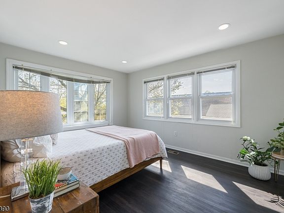 4th image of 777 Springfield Ave #1