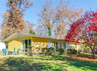 8426 Halidan Dr, North Chesterfield, VA 23235