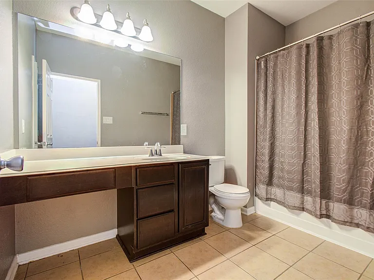 18707 Naples Ridge Ct — Photo 10