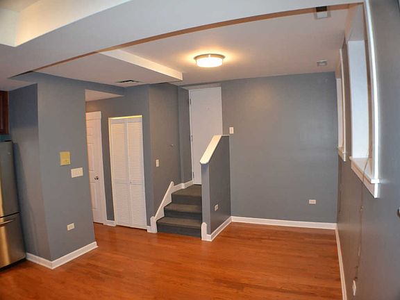 2nd image of 4938 N Winthrop Ave