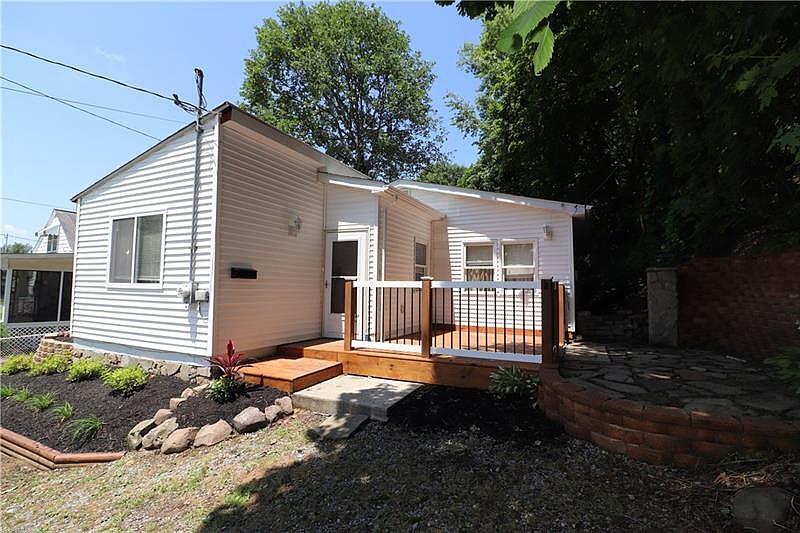 1st image of 301 Dunbar Aly