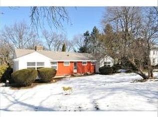 226 Reservoir Rd, Brookline, MA 02467