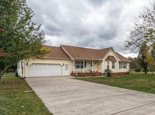 215 Strawberry Rdg, Manchester, TN 37355