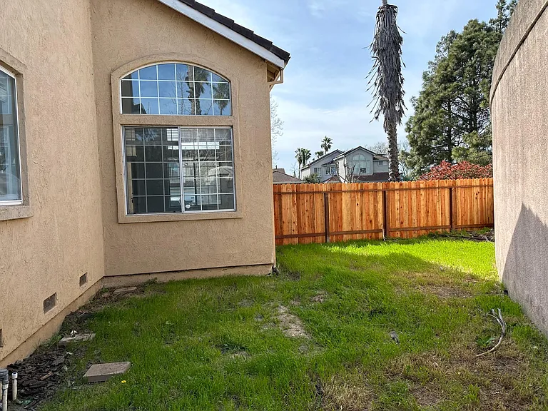 418 Kinsmill Ct — Photo 44
