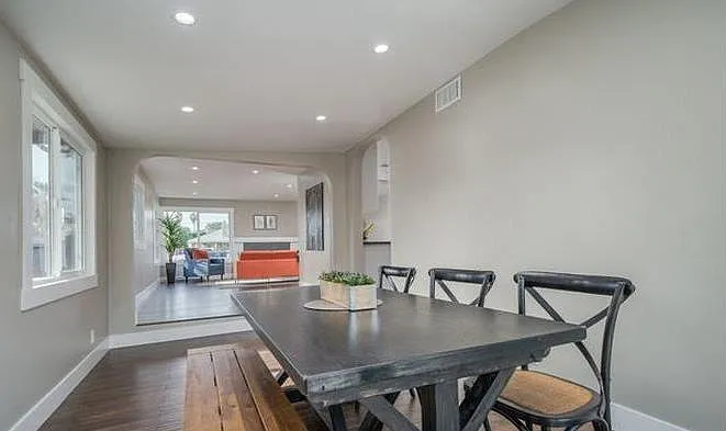 6834 Nestle Ave — Photo 9