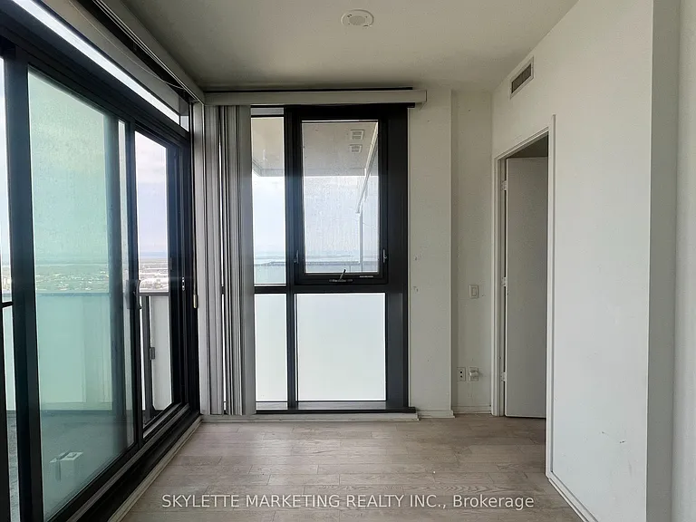 16 Bonnycastle St #2807 — Photo 14
