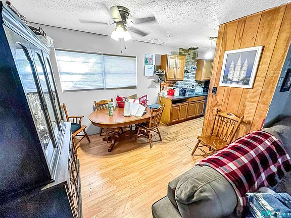 3rd image of 2111 N Acoma Dr