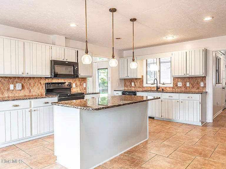 2 Sassafras Ln — Photo 10