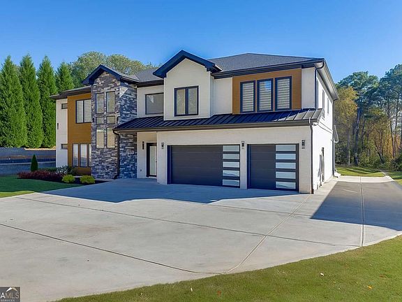 2nd image of 751 Rock Springs Rd Lot 2