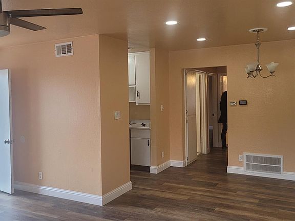 4th image of 4524 Greenholme Dr APT 4