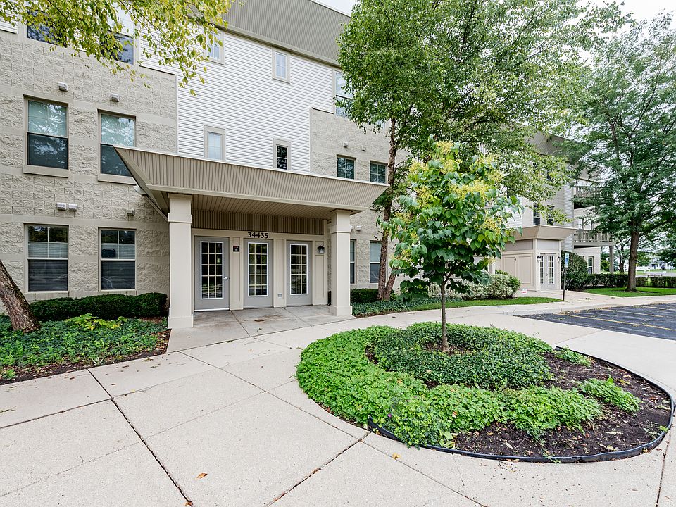1st image of 34435 N Old Walnut Cir #1-203