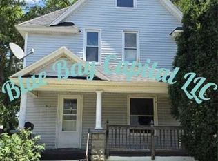 913 Neumaier Ct, Kalamazoo, MI