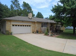 1335 N Split Rail Ct, Derby, KS 67037