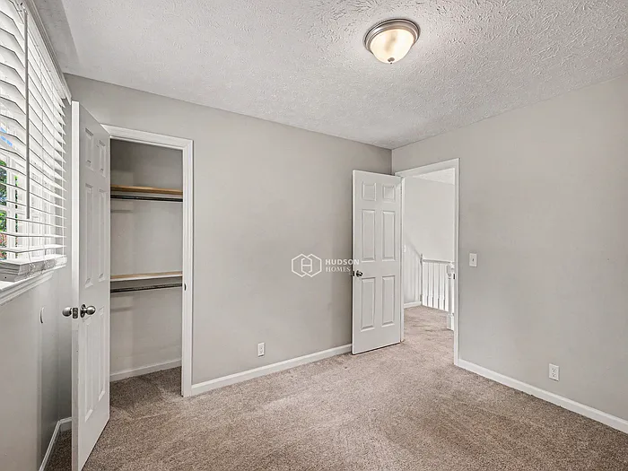 7509 Rolling River Pkwy — Photo 24