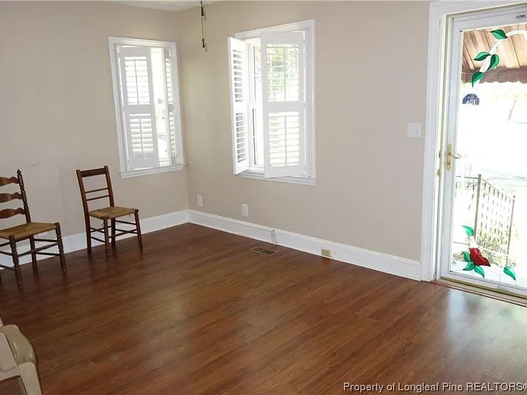 1607 N Cedar St — Photo 6