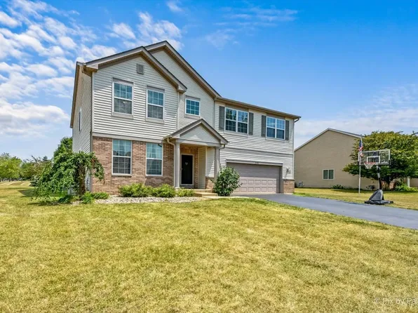 2046 Hearthstone Ave, Yorkville, IL 60560