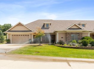 14121 Wilden Dr, Urbandale, IA 50323
