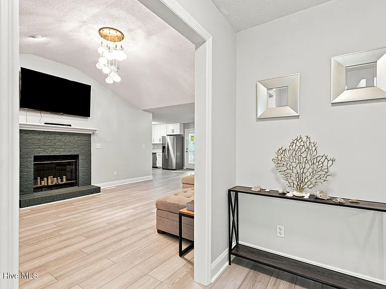 7228 Quail Woods Rd — Photo 14