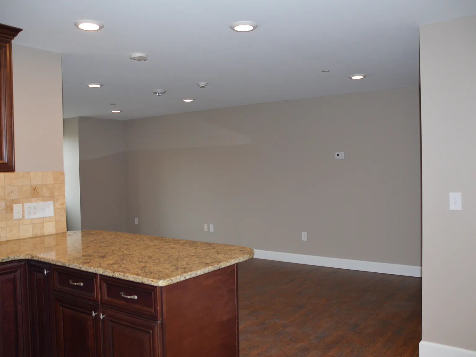 1 bed, 670 sqft, $1,040 — Photo 4