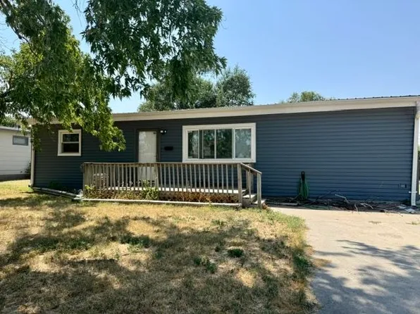 305 N 7th Ave, Hill City, KS 67642