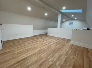 312 Beach 101 St #E, Rockaway Park, NY 11694