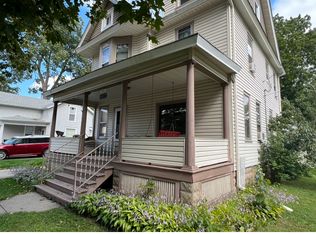 127 N 10th St, Watertown, WI 53094