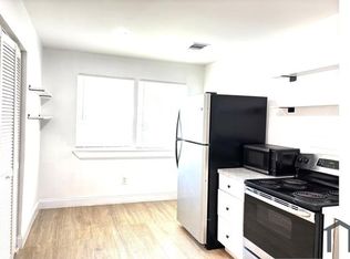 6835 Avenue Q UNIT B, Houston, TX 77011