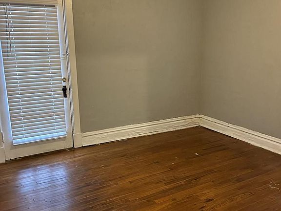 4th image of 1529 McCausland Ave Floor 1