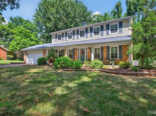 15789 Scenic Green Ct, Chesterfield, MO 63017