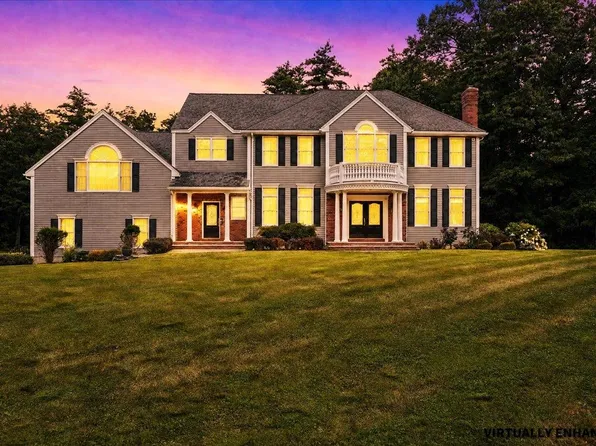 19 Ballard Lane, Salem, NH 03079