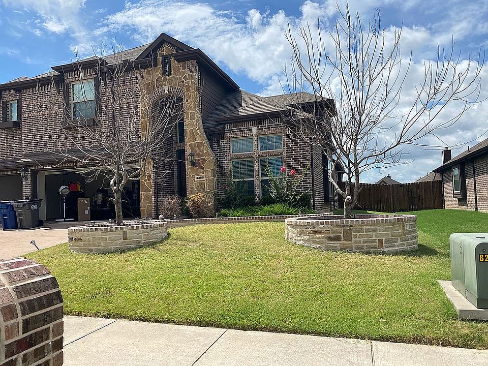 2nd image of 3306 Blue Jay Ln