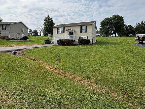 3rd image of 6224 Yellow Brick Rd