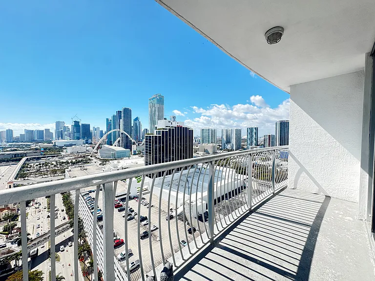 1750 N Bayshore Dr #2708 — Photo 6