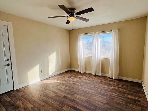 3rd image of 25346 Agate Rd