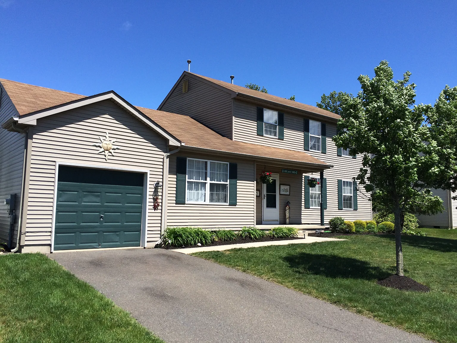 126 Lighthouse Dr photo 1