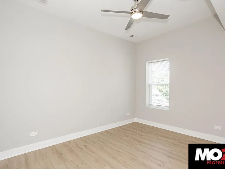 Cortland Flats — Photo 20