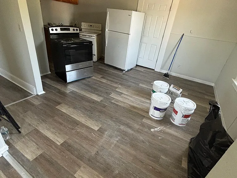 978 1st Ave #2 — Photo 6
