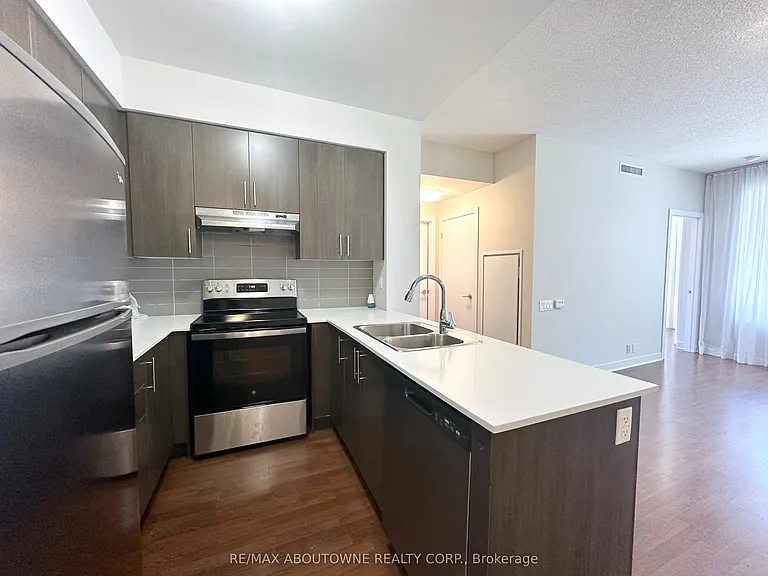 188 Clark Blvd #1002 — Photo 4