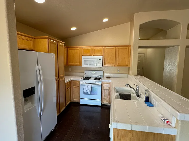 5425 Buckwood Way — Photo 3