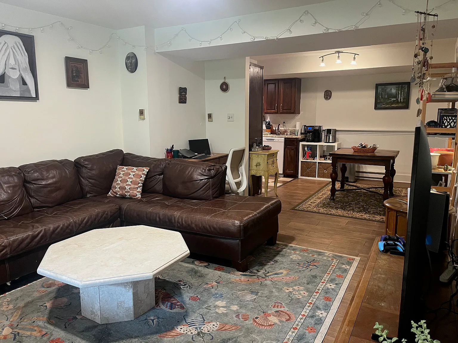1 bed, 900 sqft, $1,300 — Photo 4
