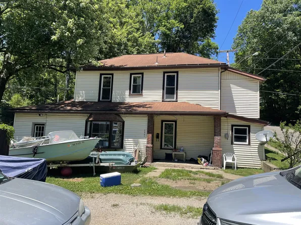 1241 Sharon Ave, Zanesville, OH 43701