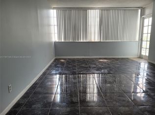 2025 NE 164th St APT 819, North Miami Beach, FL 33162