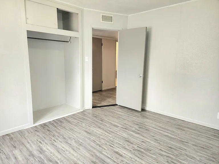 124 New Mexico Dr — Photo 24