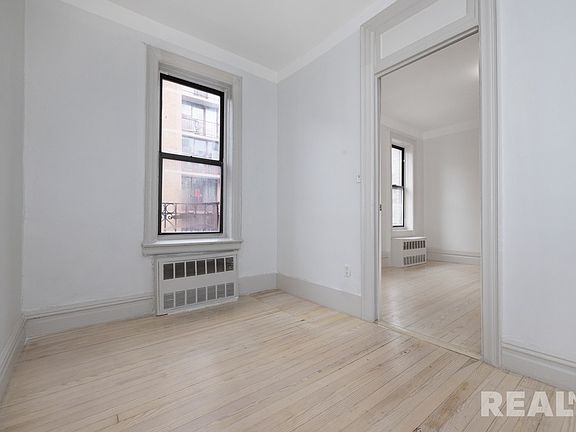 4th image of 34 Ludlow St APT 11